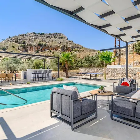 Villa Zen Roshi By *