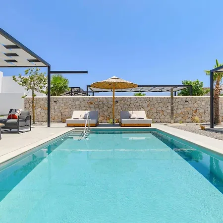 Zen Roshi By Villa Kolymbia